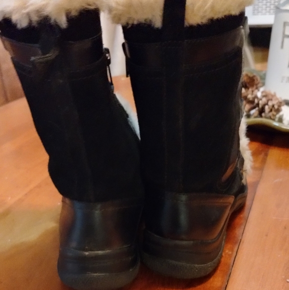 Clarks Boots (10) - Picture 3 of 4